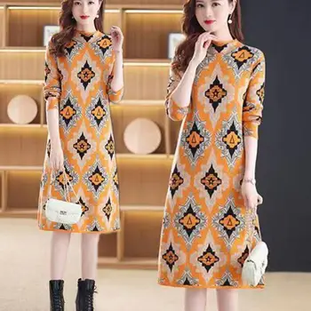 Высококачественное осенне-зимнее жаккардовое трикотажное платье для женщин, новинка 2023 года, модный теплый тонкий женский свитер с полувысоким воротником