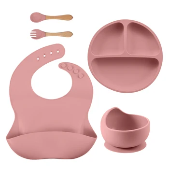 Набор детской силиконовой посуды без бисфенола А с разделенными детскими тарелками, мисками для кормления, соломенной чашкой и ложкой для обучения малышей.